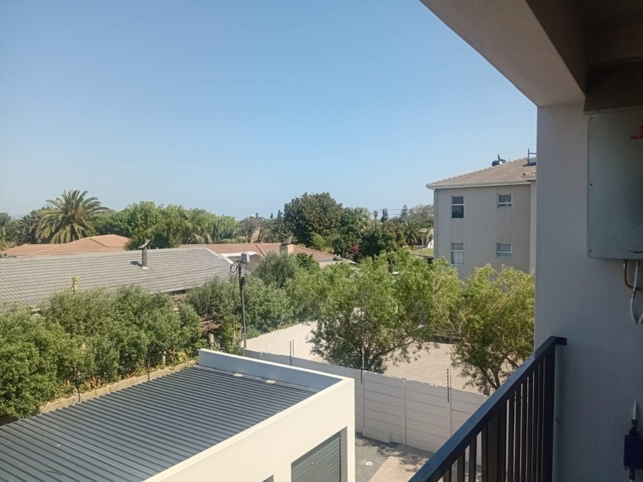 2 Bedroom Property for Sale in Table View Western Cape